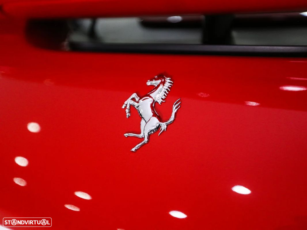 Ferrari F8 Tributo Spider - 24
