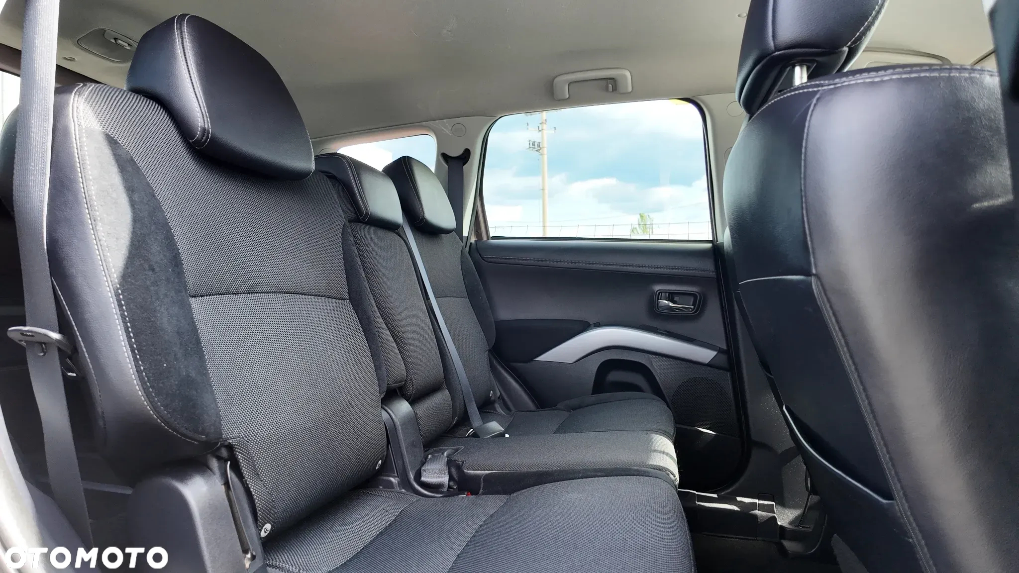 Mitsubishi Outlander 2.0 2WD - 34