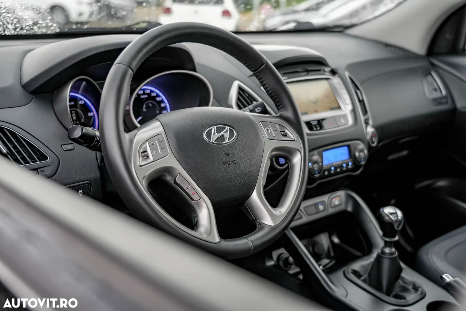 Hyundai ix35 2.0 CRDI 4WD Premium - 10