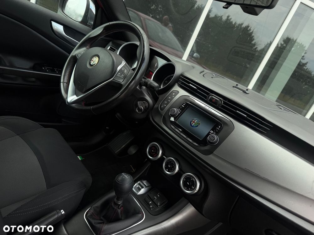 Alfa Romeo Giulietta 1.6 JTDM 16V - 22