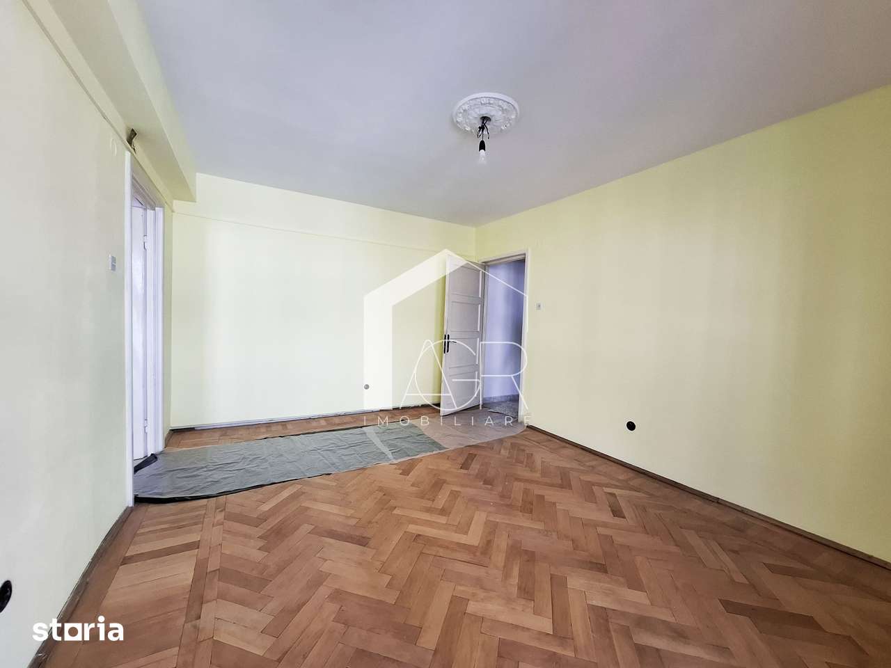 Apartament cu 2 camere, zona Ultracentral — fotografia 3