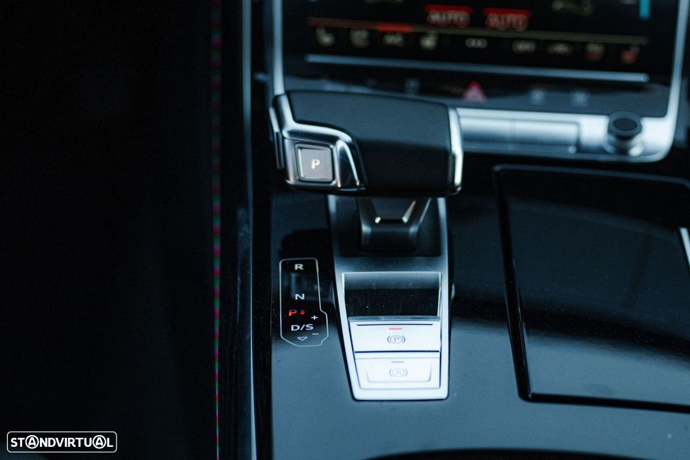 Audi A8 - 17