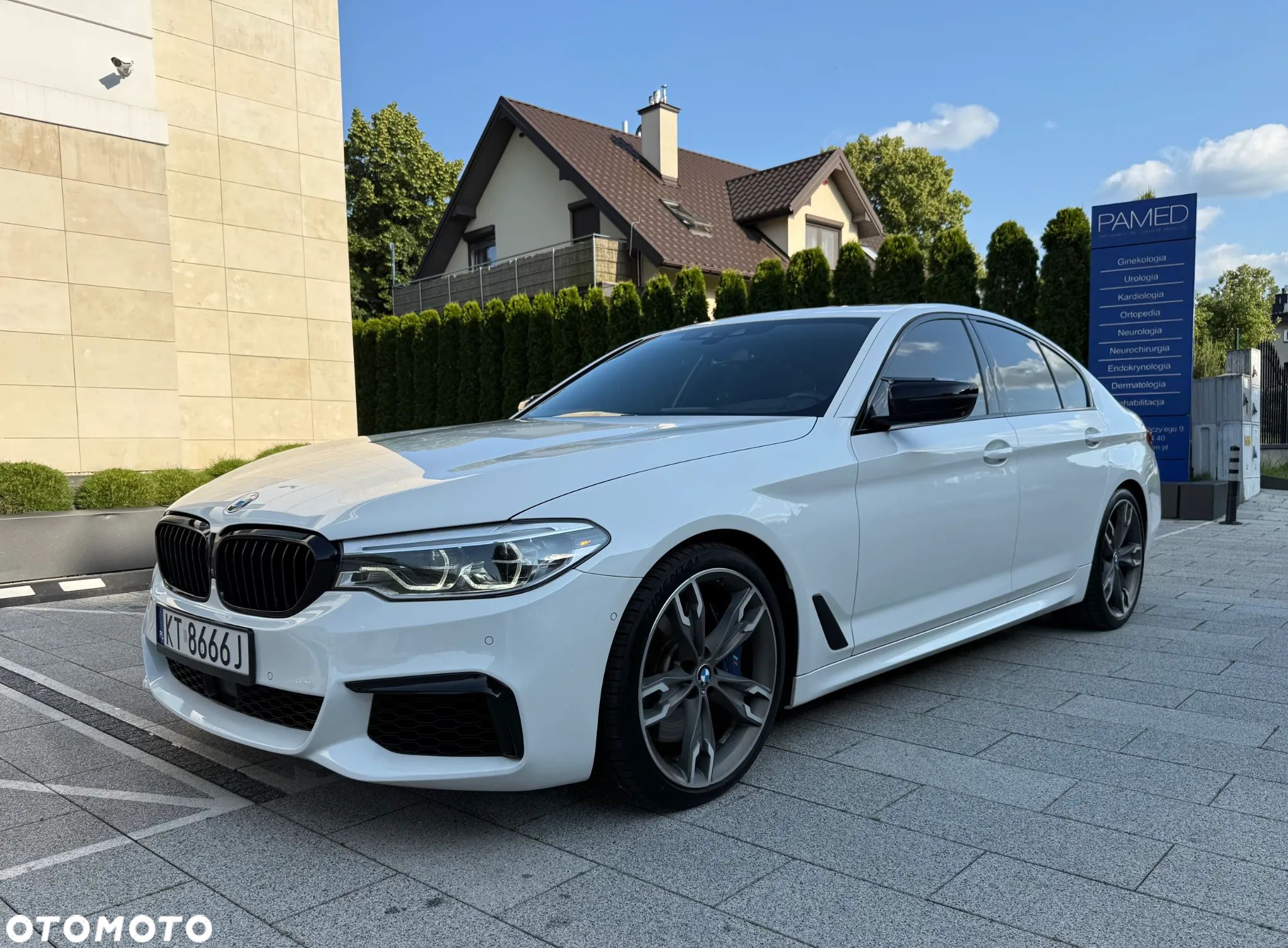 BMW Seria 5 M550i xDrive sport - 1