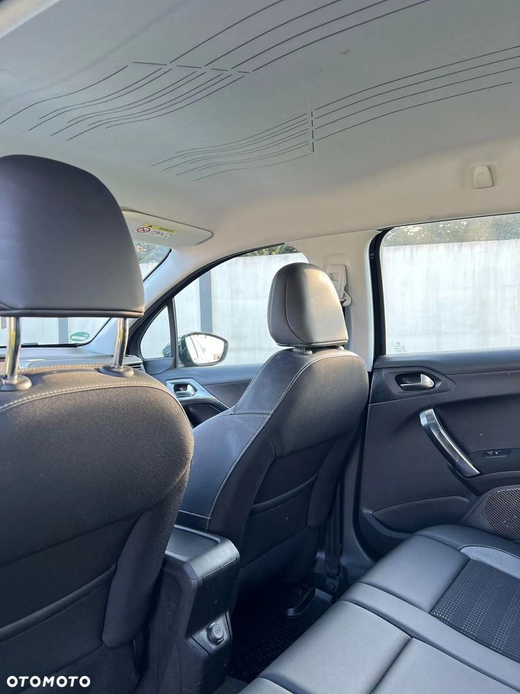 Peugeot 2008 1.2 Pure Tech Crossway S&S - 28