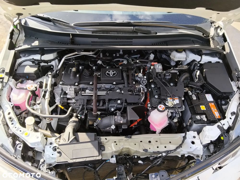 Toyota Corolla 1.8 Hybrid Comfort - 23