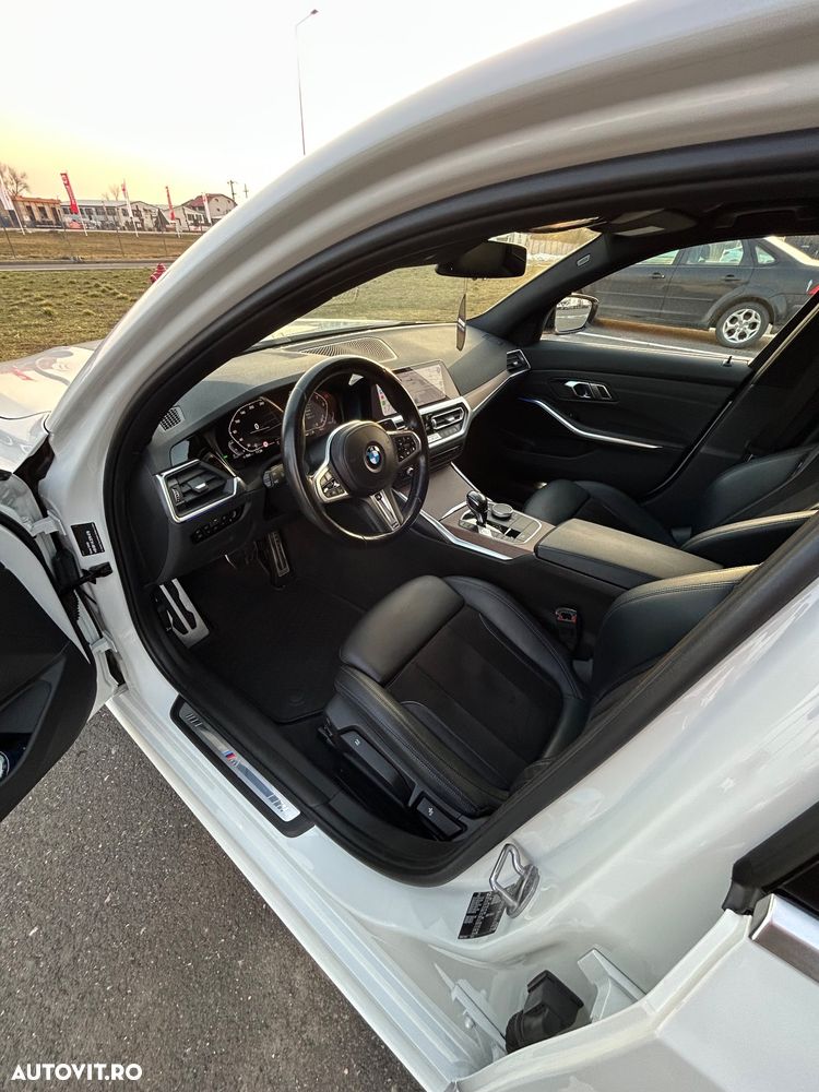 BMW Seria 3 318d Aut. M Sport - 16