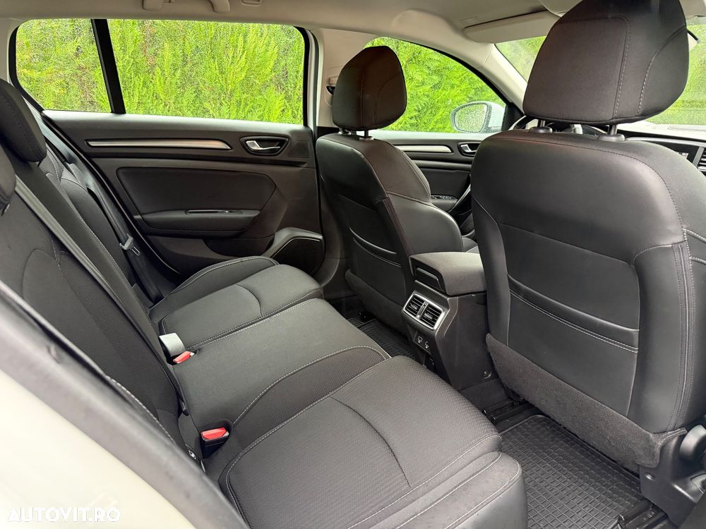 Renault Megane BLUE dCi 115 BUSINESS EDITION - 8