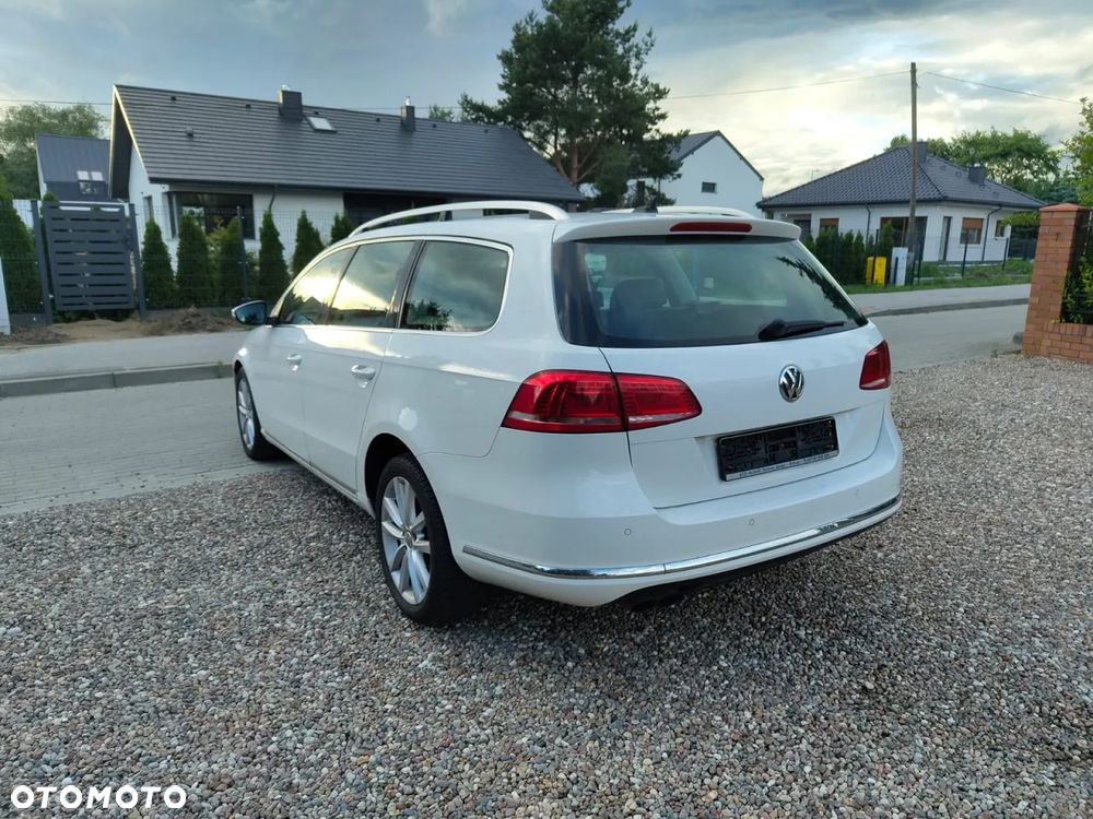 Volkswagen Passat - 4