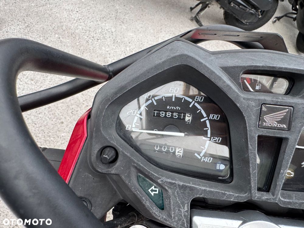 Honda CB - 11