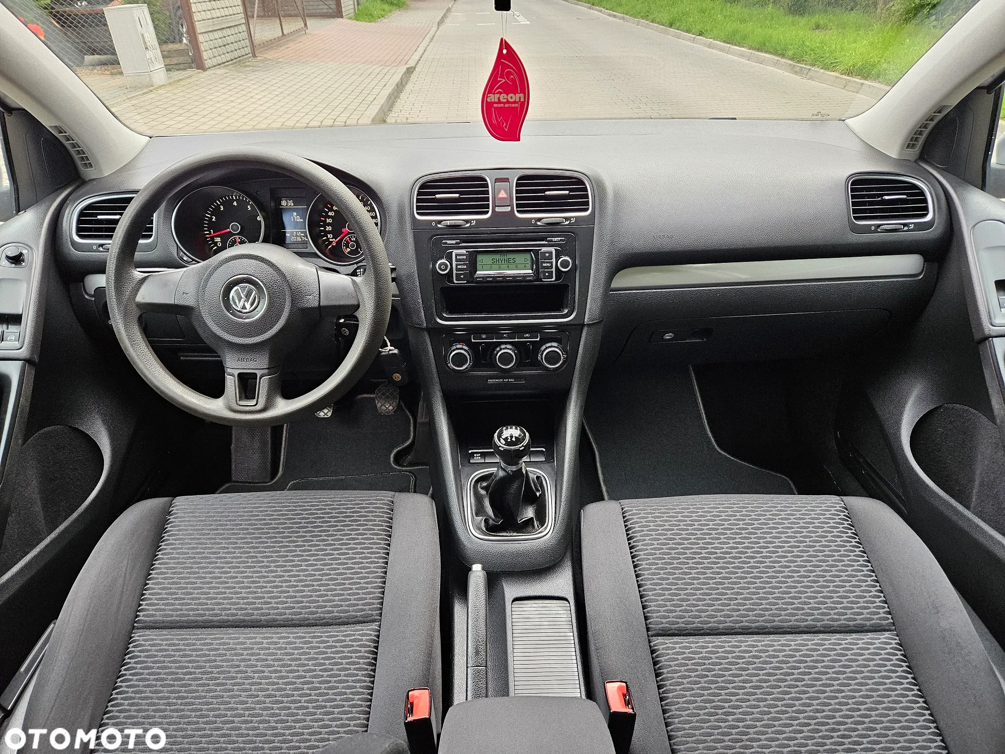 Volkswagen Golf VI 1.6 Comfortline - 12
