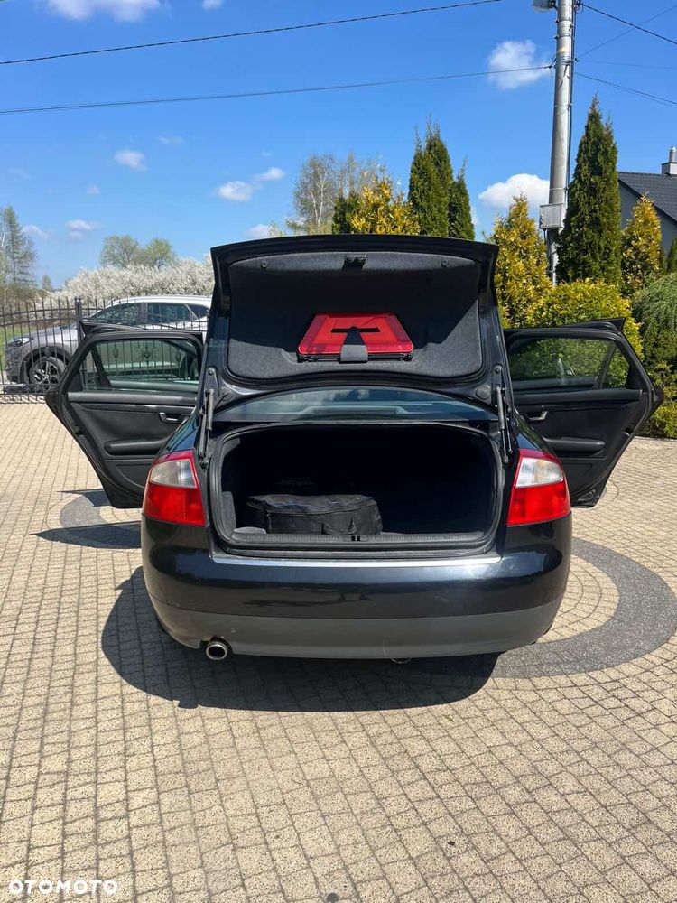 Audi A4 Limousine - 6