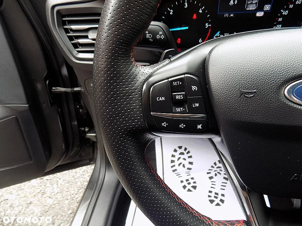 Ford Focus Turnier 1.5 EcoBlue Start-Stopp-System ST-LINE DESIGN - 14
