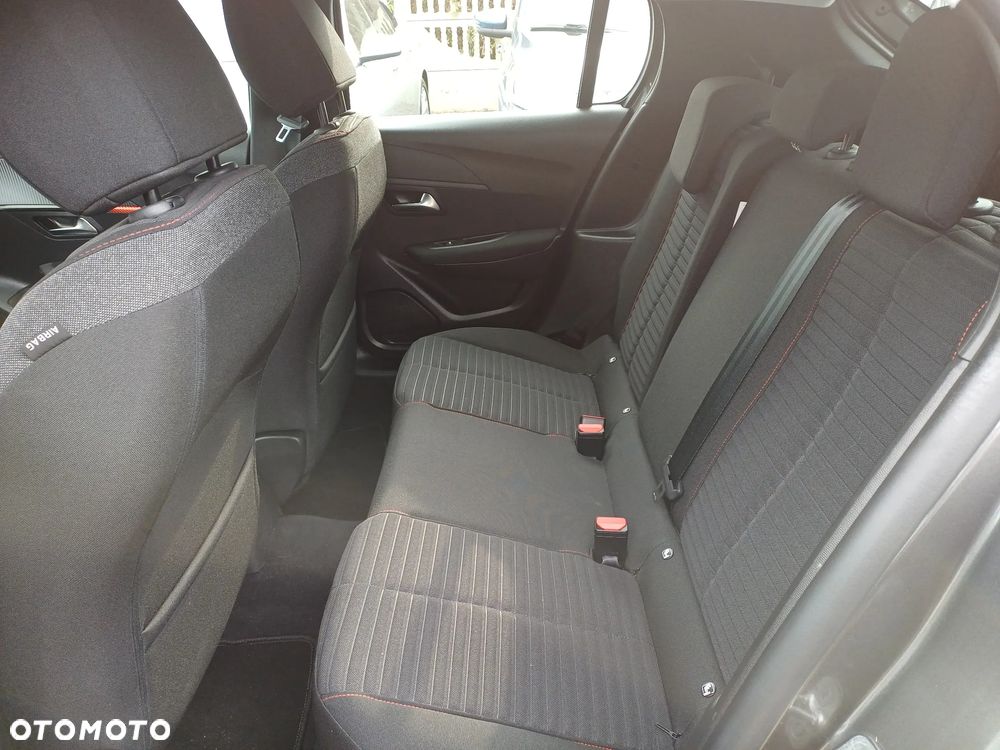 Peugeot 208 PureTech 100 Allure - 17