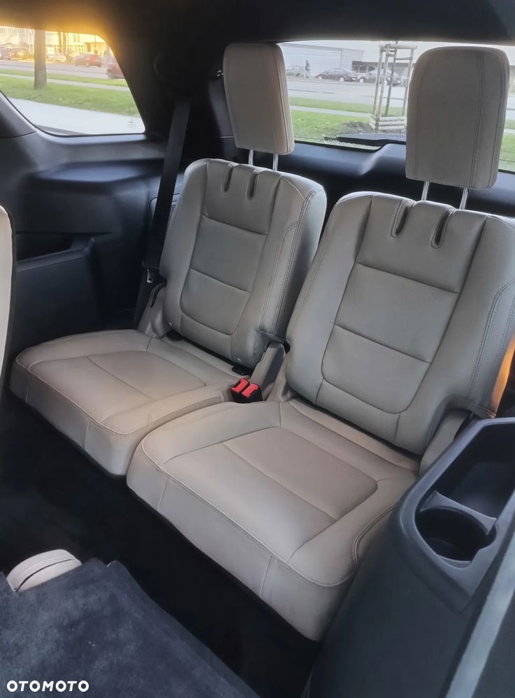 Ford Explorer - 9
