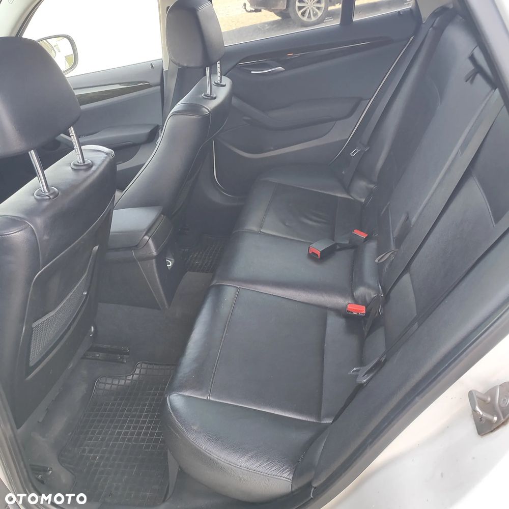 BMW X1 xDrive18d - 6