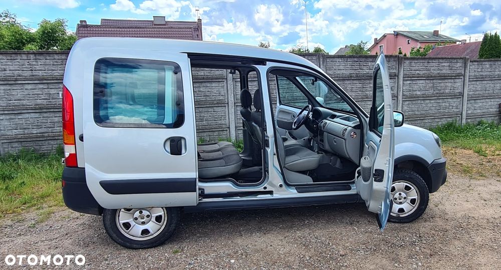 Renault Kangoo 4x4 1.6 16V - 9