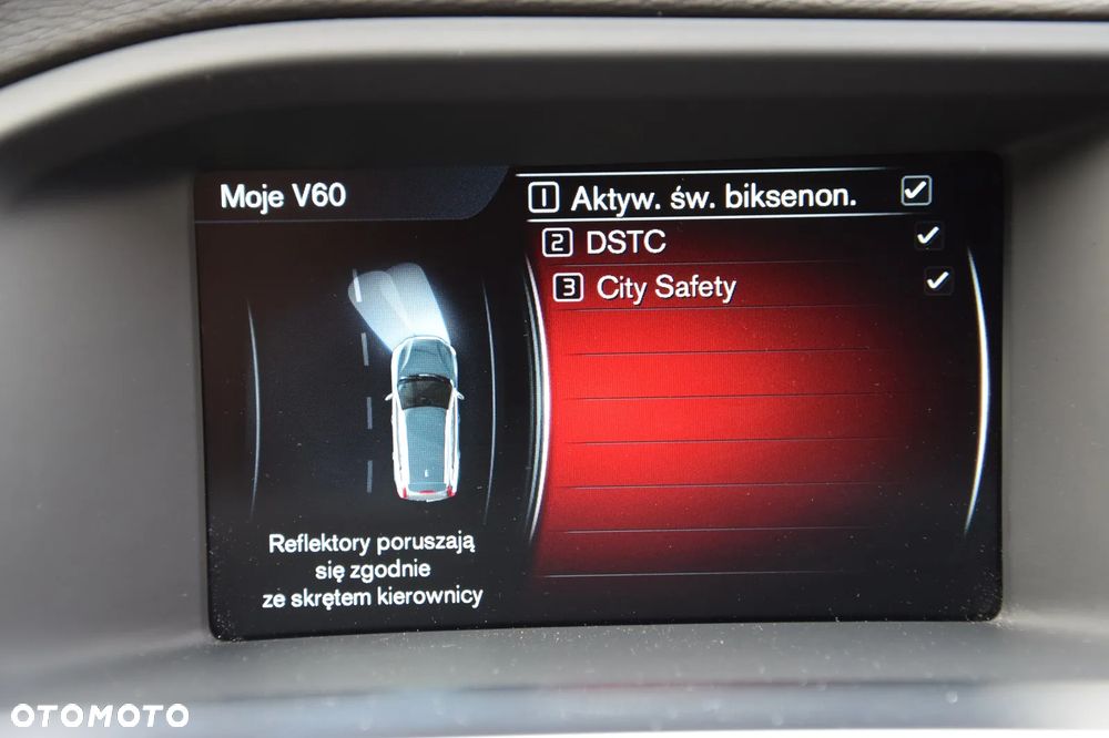 Volvo V60 D4 Momentum - 31