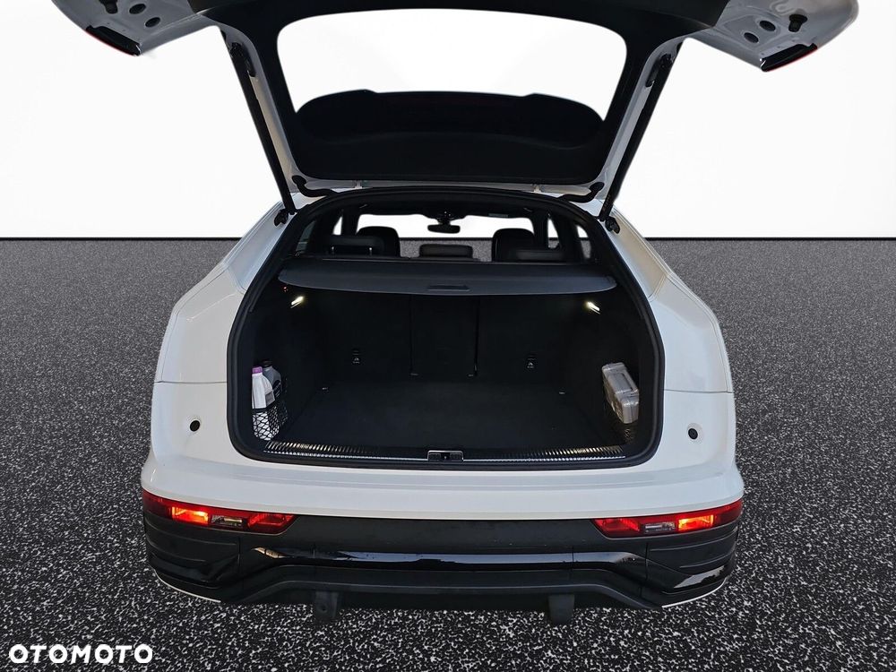 Audi Q5 Sportback - 36