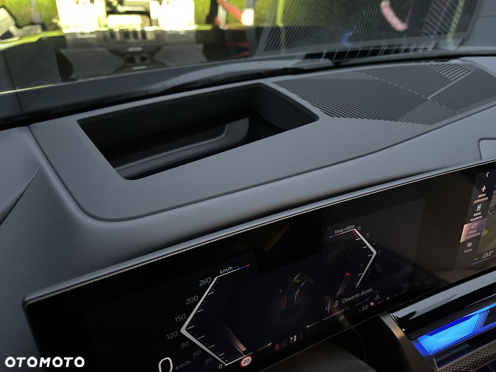 BMW Seria 5 520i mHEV - 30