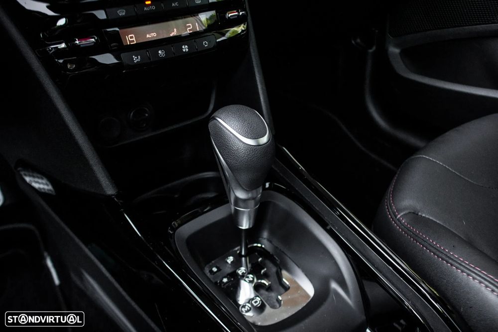 Peugeot 2008 1.2 PureTech GT Line EAT6 - 18