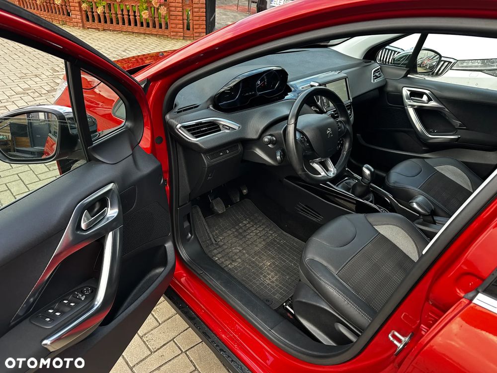Peugeot 2008 - 6