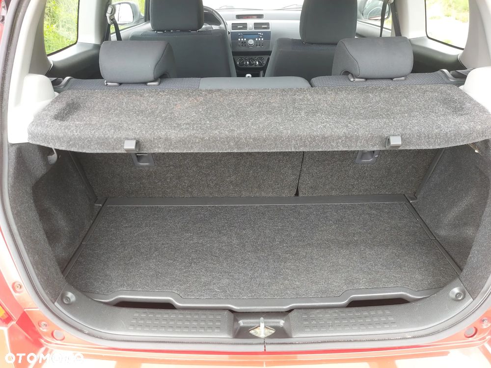 Suzuki Swift 1.3 Comfort - 28
