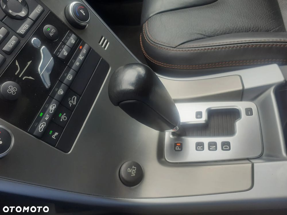 Volvo XC 60 D5 AWD Summum - 18