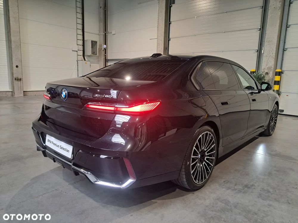 BMW i7 105.7kWh xDrive60 - 7