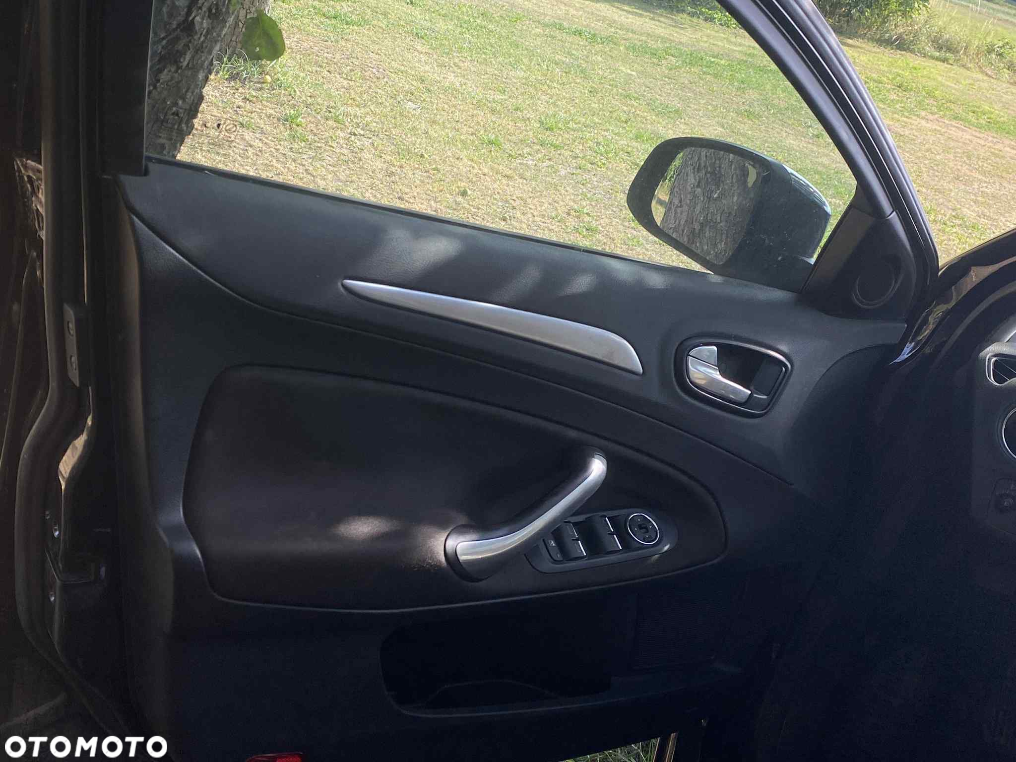 Ford Mondeo 2.0 TDCi Ghia - 7