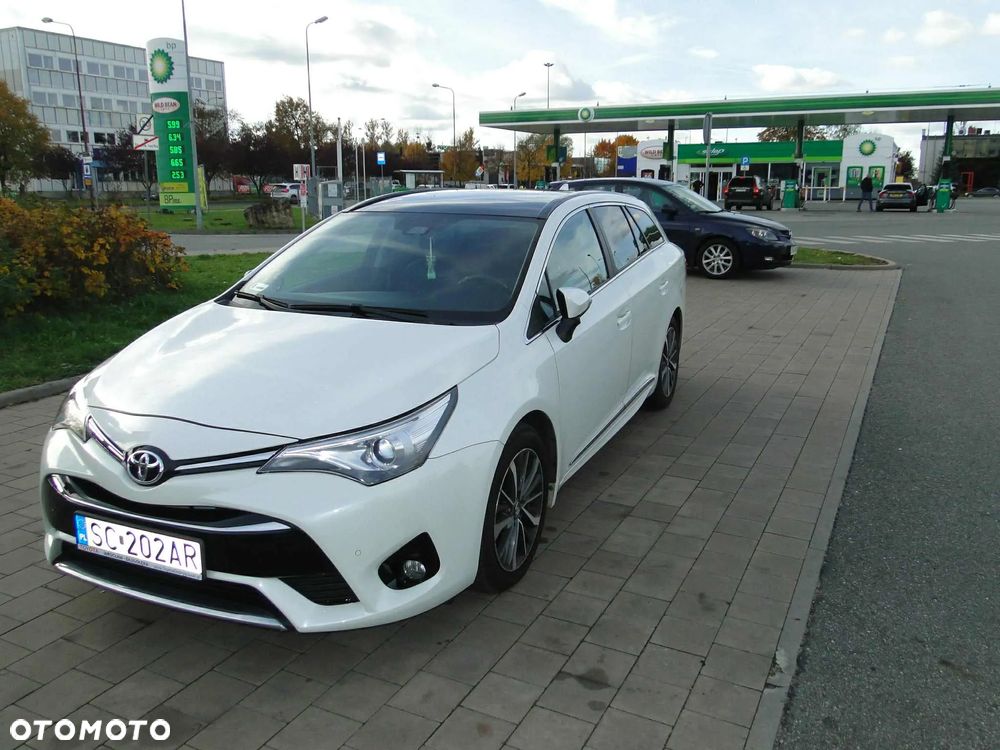 Toyota Avensis 2.0 Prestige MS - 1