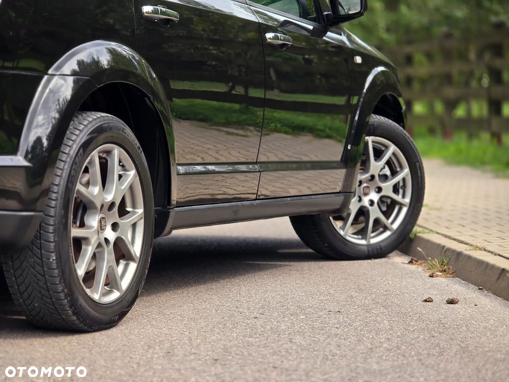 Fiat Freemont 2.0 Multijet Lounge AWD - 39