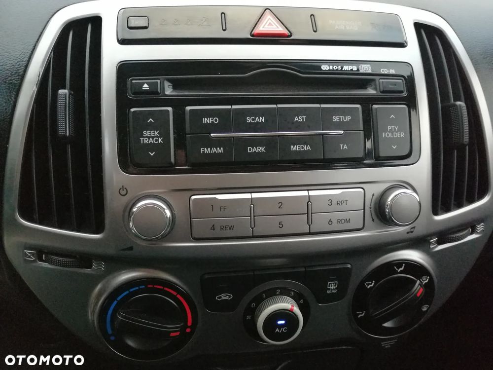 Hyundai i20 1.25 Classic + - 15