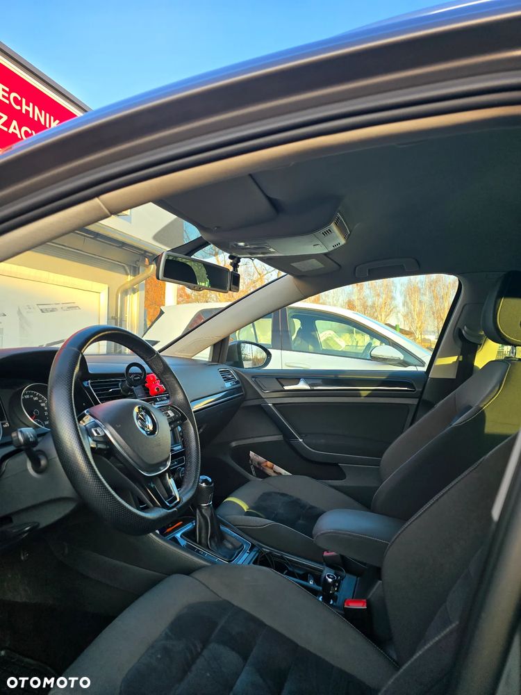 Volkswagen Golf 1.4 TSI BMT Highline - 2