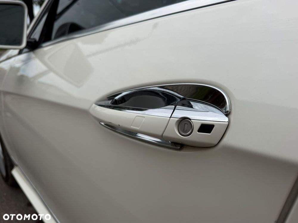Mercedes-Benz Klasa E 500 4-Matic Avantgarde - 11