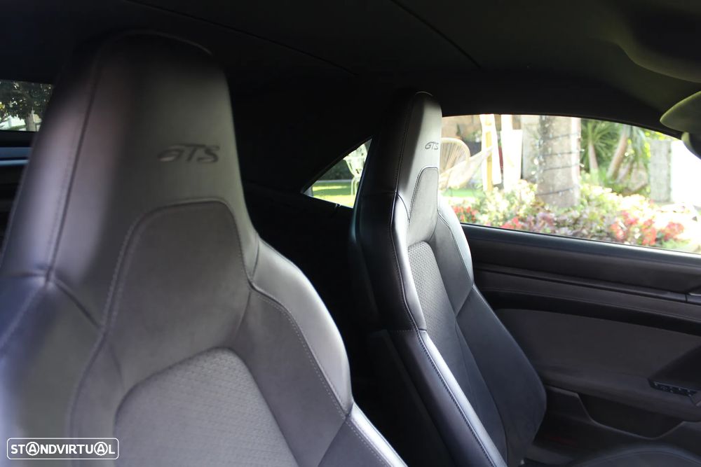 Porsche 911 (992) Carrera GTS - 31