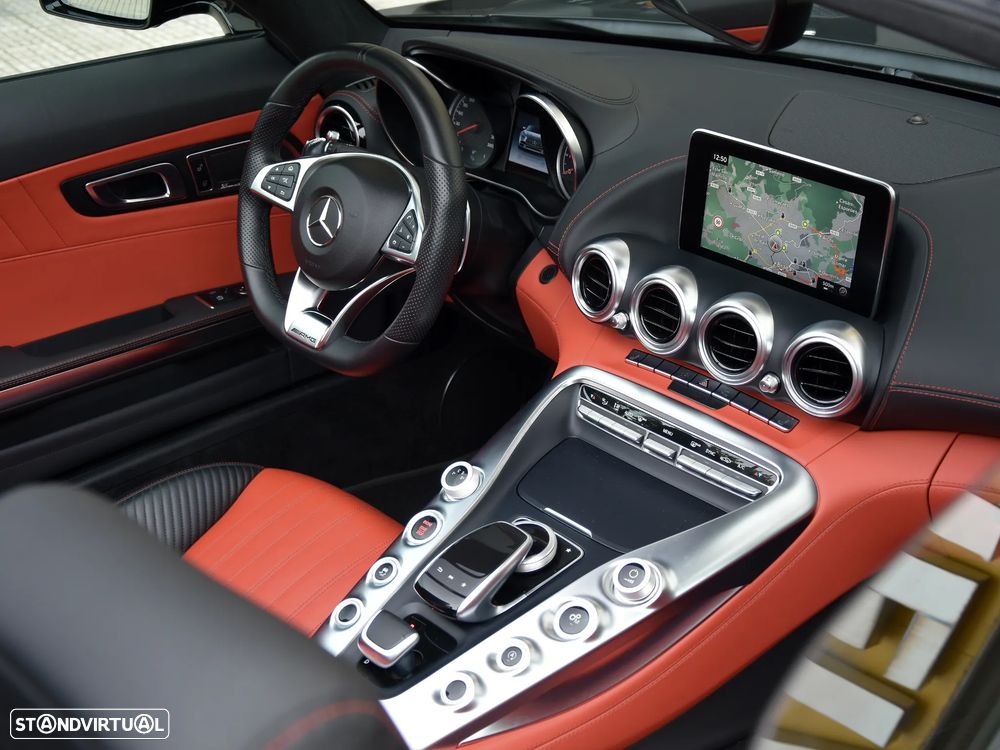 Mercedes-Benz AMG GT Roadster - 22