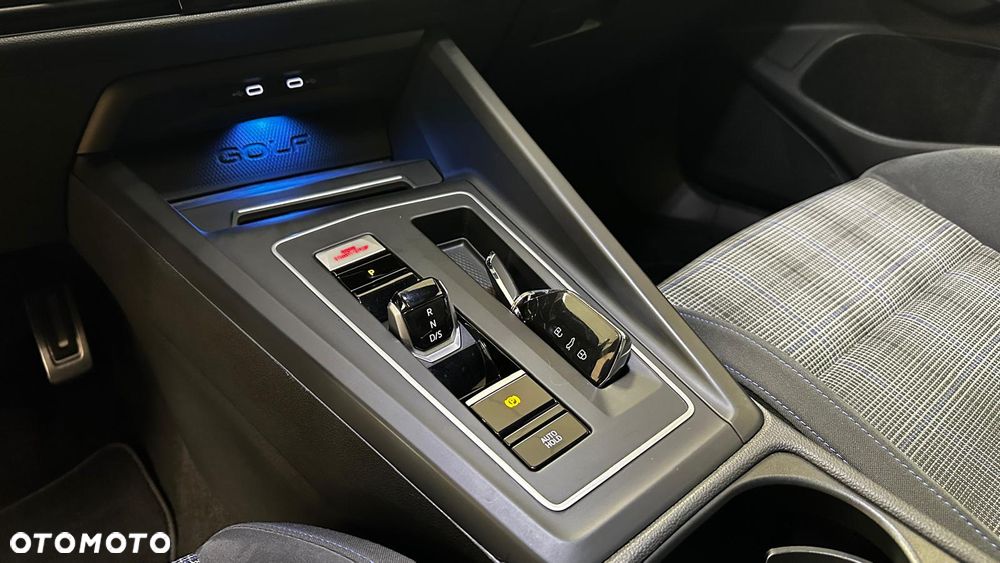 Volkswagen Golf 1.4 eHybrid OPF DSG GTE - 28