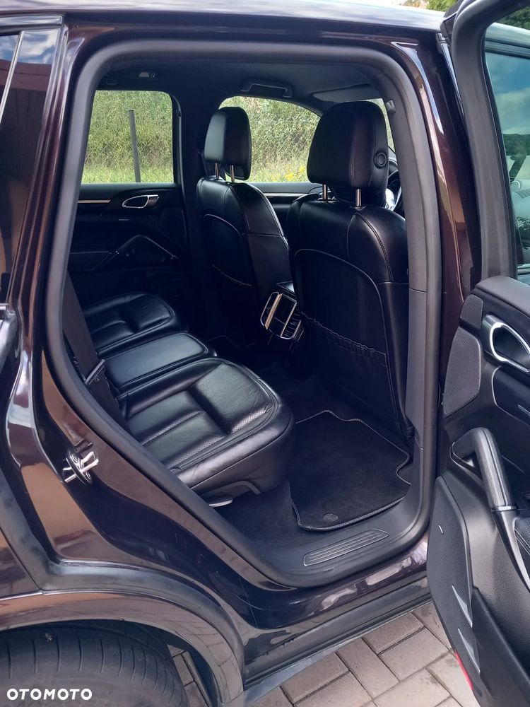 Porsche Cayenne Diesel Platinum Edition - 10