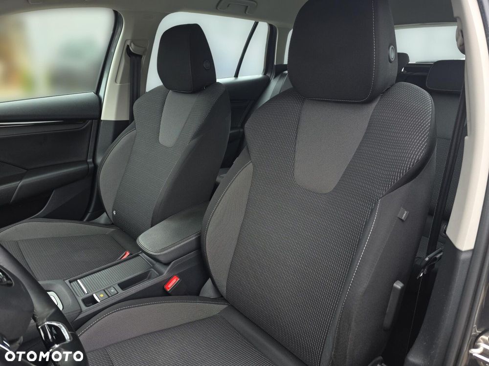 Skoda Octavia 2.0 TDI Ambition DSG - 13