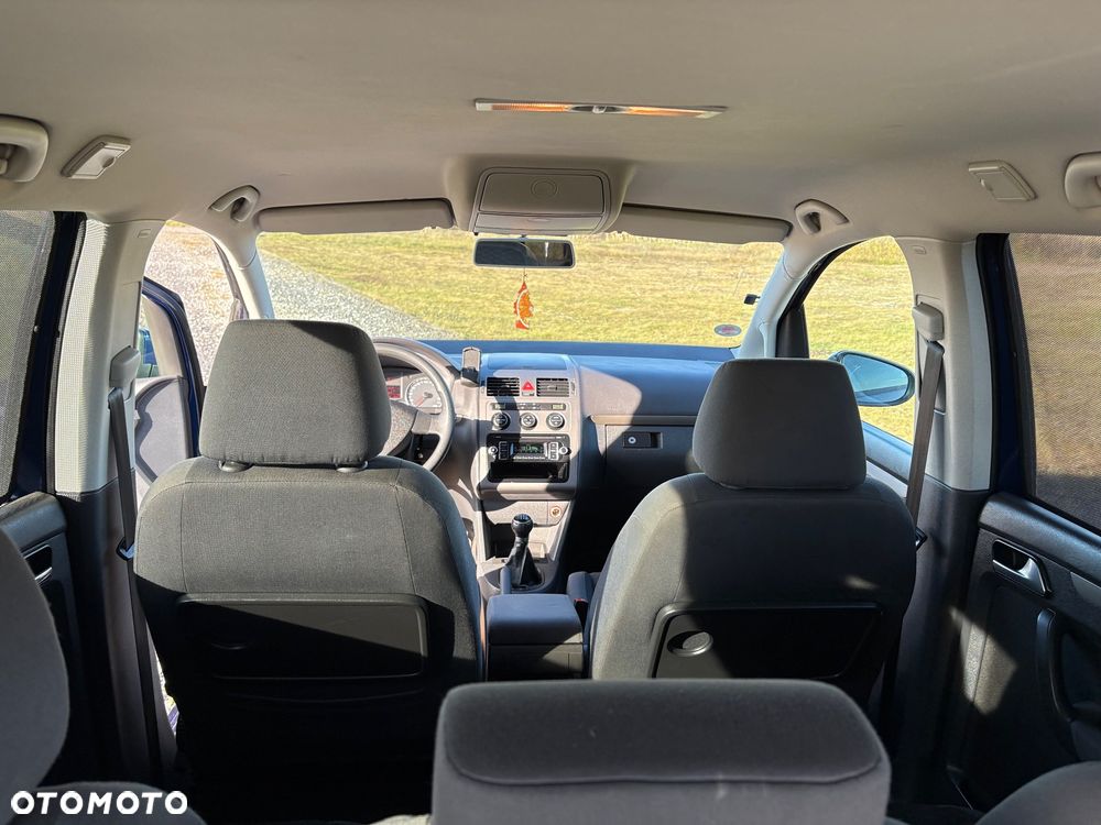 Volkswagen Touran 1.9 TDI Conceptline - 18