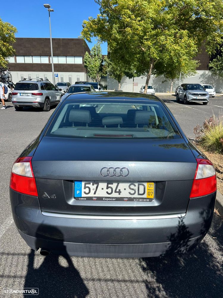 Audi A4 1.6 - 3