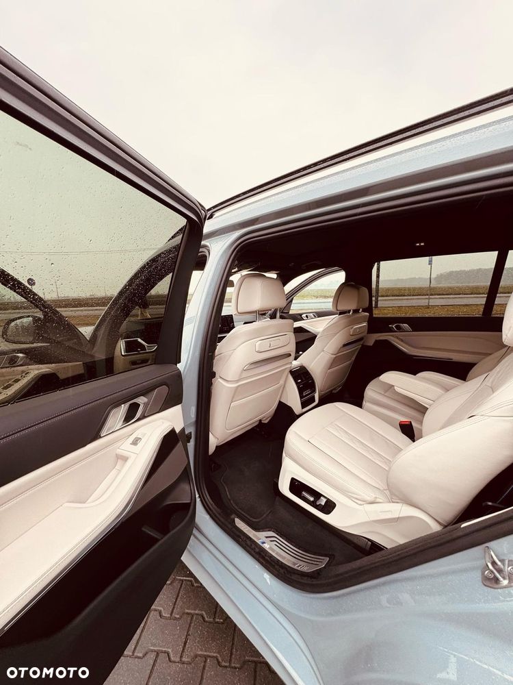 BMW X7 - 10