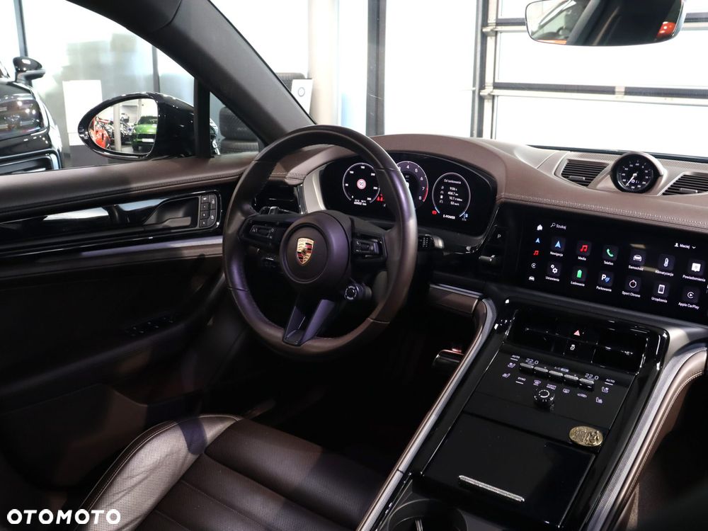 Porsche Panamera 4 E-Hybrid PHEV - 18