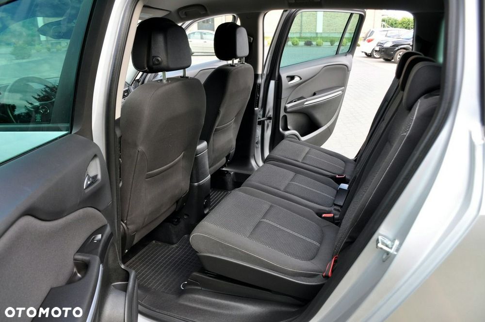 Opel Zafira - 20