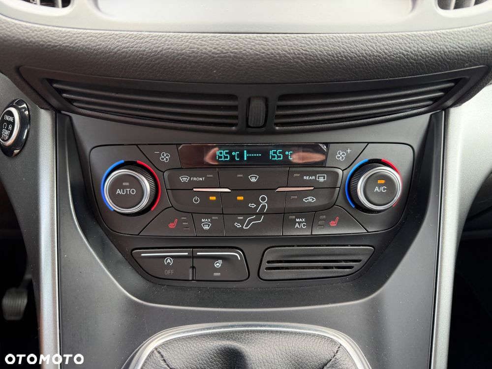 Ford Kuga 1.5 EcoBoost 2x4 Titanium - 14