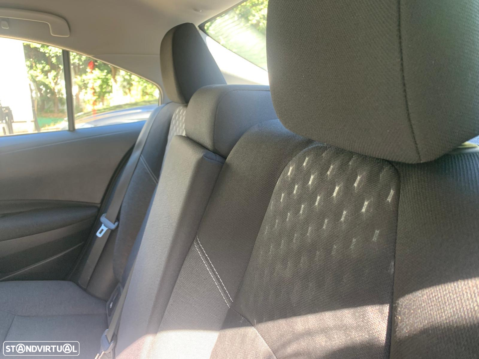 Toyota Corolla SD 1.8 Hybrid Comfort - 10