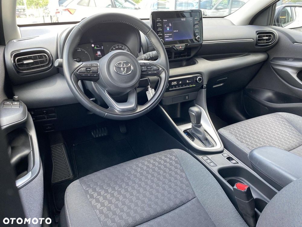 Toyota Yaris - 14