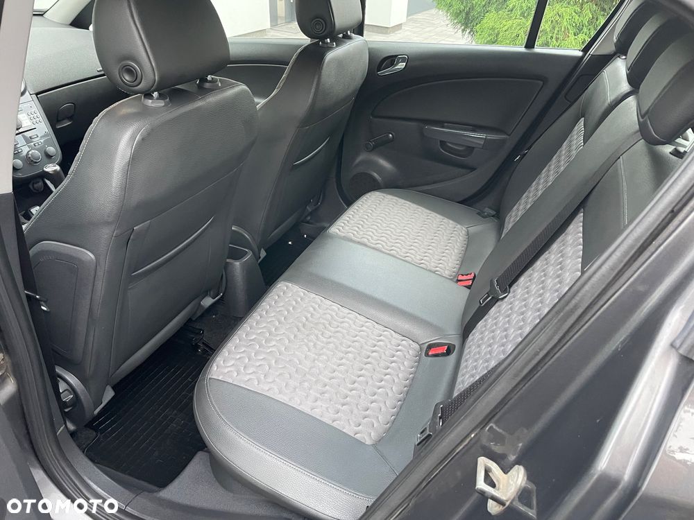 Opel Corsa 1.2 16V Cosmo - 6