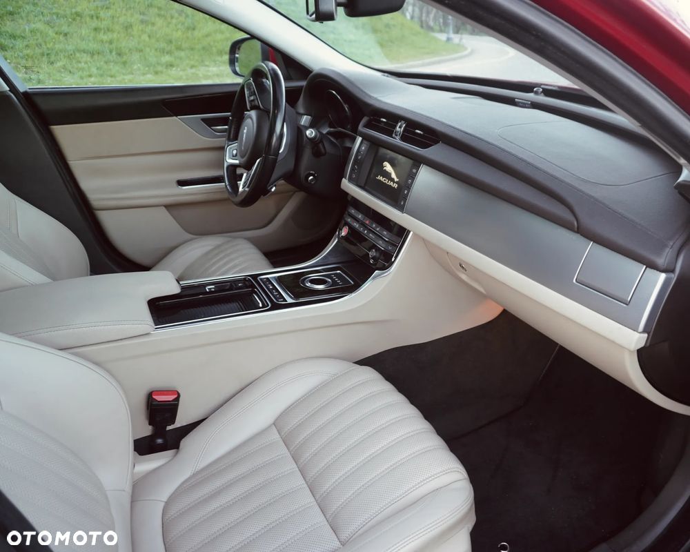 Jaguar XF 3.0 V6 Kompressor - 5