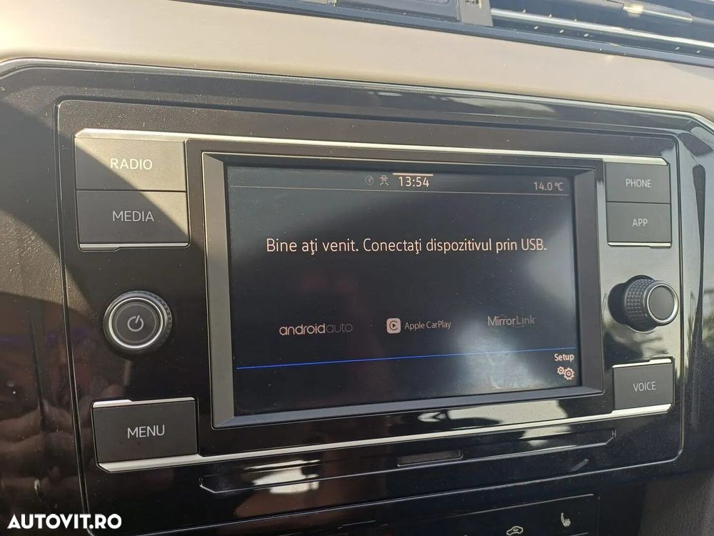 Volkswagen Passat - 19